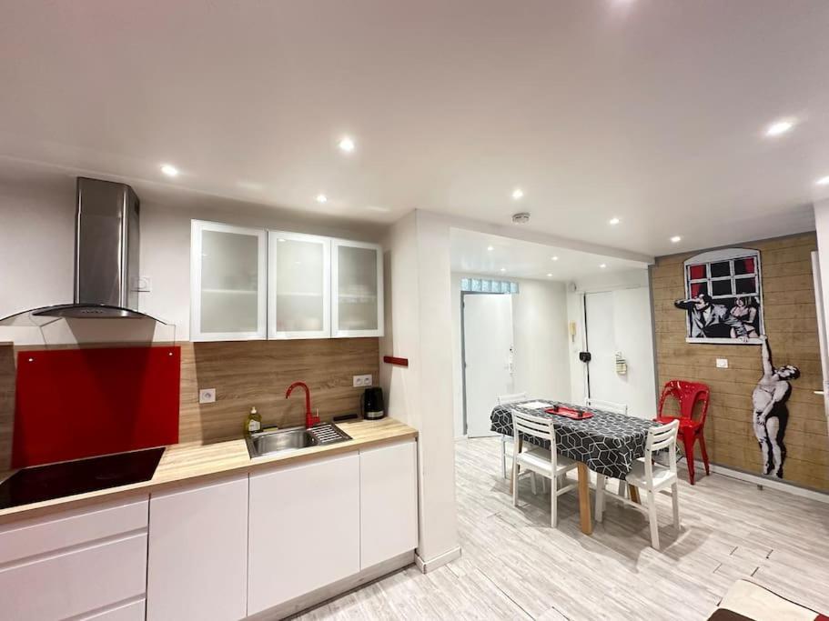 Avec 4 Doubles - Proche De La Mer, Des Transports Et De La Promenade Des Appartement Nice