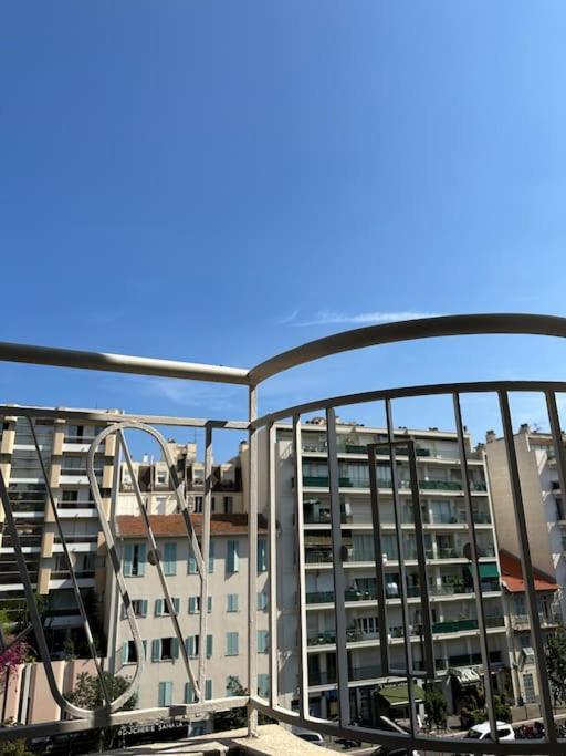 Avec 4 Doubles - Proche De La Mer, Des Transports Et De La Promenade Des * Nizza